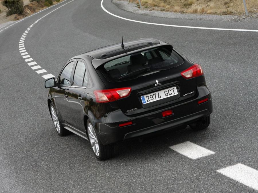 Mitsubishi Lancer Sportback 2008 года  (фото 14 из 42)